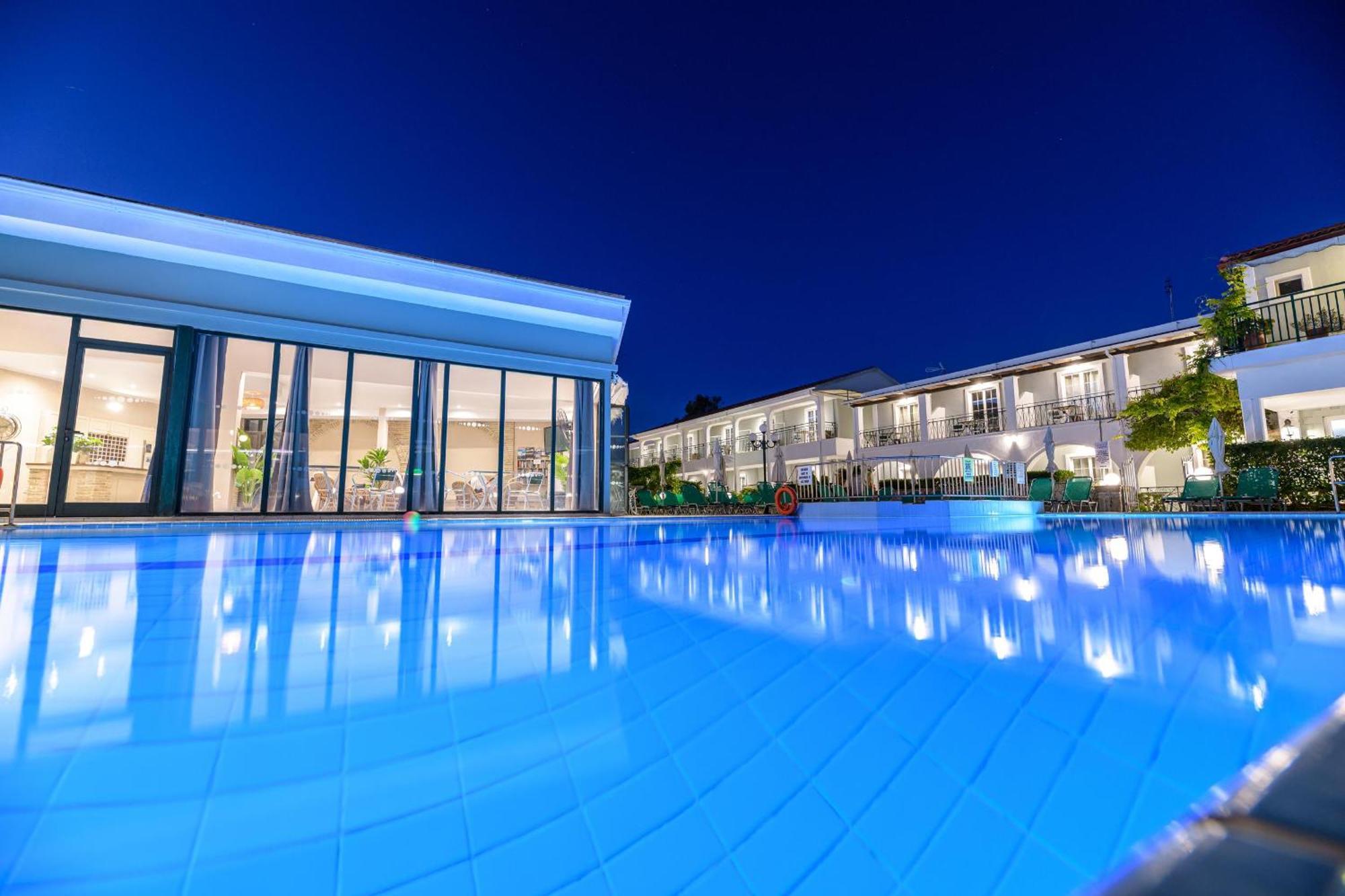 Sofia'S Hotel Kalamáki Kültér fotó