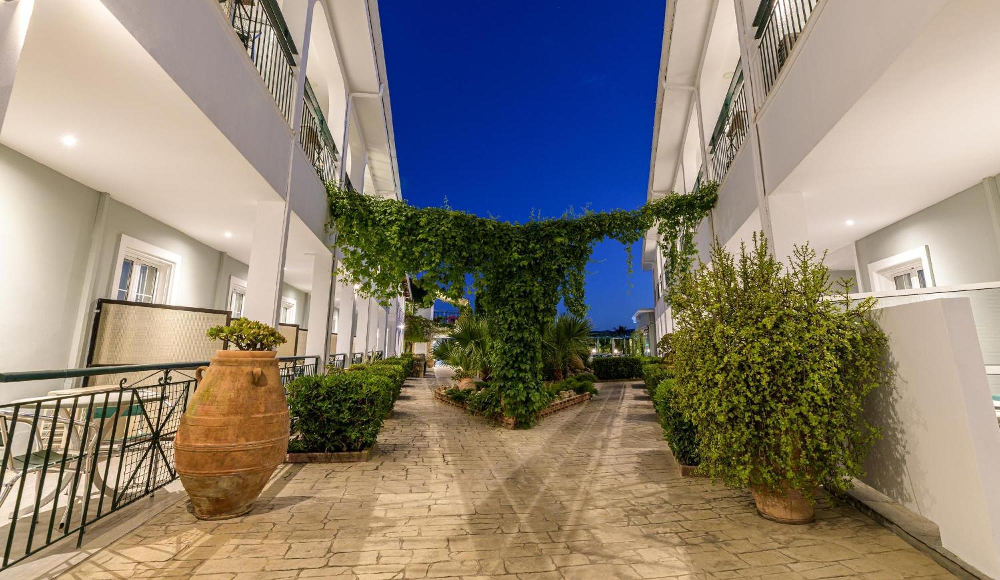Sofia'S Hotel Kalamáki Kültér fotó